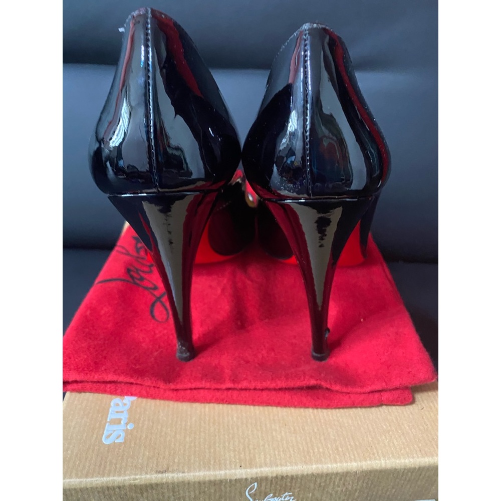 Christian Louboutin Decolette Patent Pumps - Picture 3 of 8